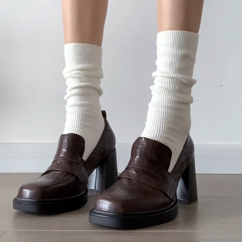 Vintage Style Women Fashion - 女性のためのレトロな大学スタイルのモカシン,靴ひもなしの靴,エレガントな厚いヒール,ファッショナブル