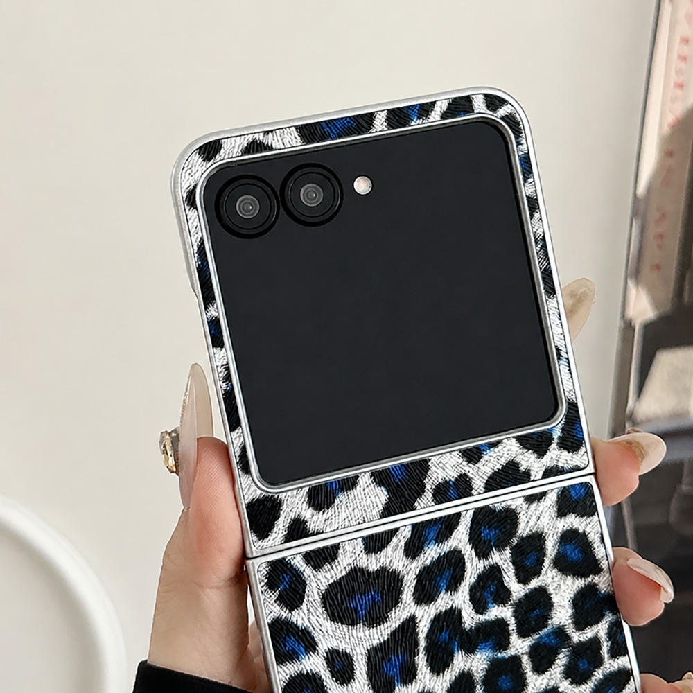 ヒョウ柄折りたたみフリップ電話ケース Motorola Ra - Vintage Fashion Dress のレビューと価格