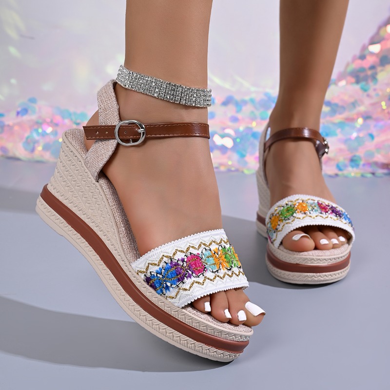 夏のボヘミアンスタイル、編み込みデザインの女性用ヒールミュー - Vintage Style Women Fashion のレビューと価格